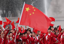 则更加引人 则更加引人